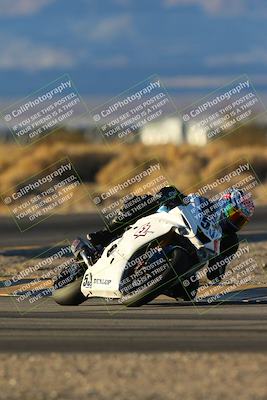 media/Dec-07-2024-CVMA (Sat) [[21c5f1ef85]]/Race 12-Supersport Middleweight/